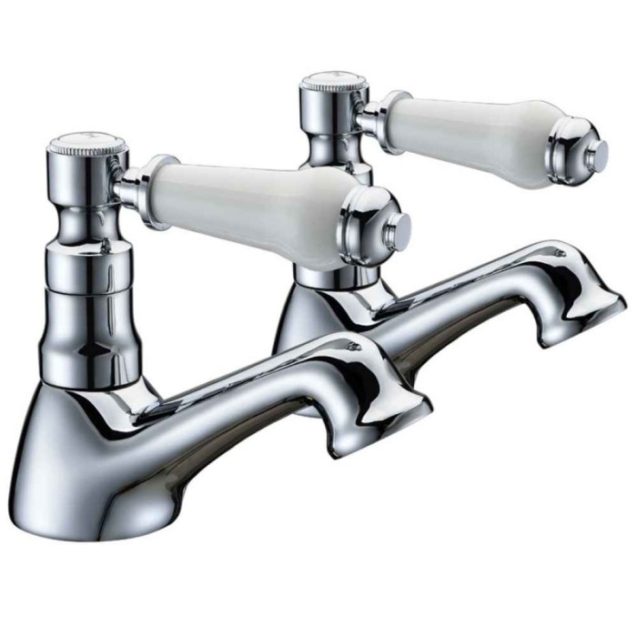 Traditional Lever Bath Tap 