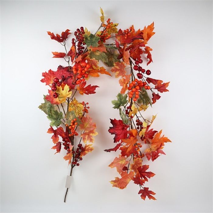 5ft Garland with Autumn Berries